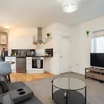 Watford Central Serviced Apartments 2